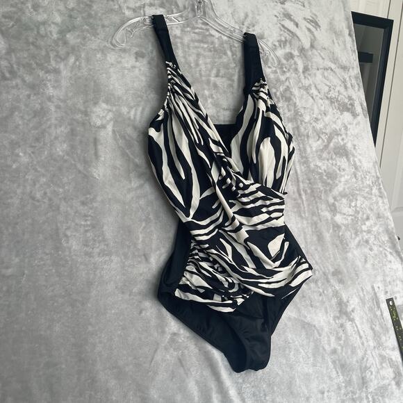 Figure Magic One-Piece Swim Suit Womens 16 Zebra Print Slimming VNeck Adjustable - Picture 2 of 9